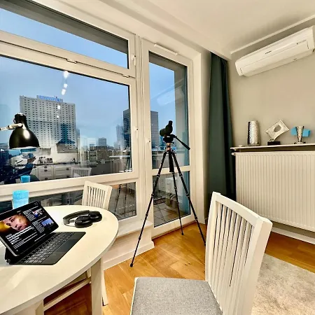 Apartment Before Making Request, Read My Profile Host At The Bottom Of Page # Smyk Wifi 1Gbs 70'Tv Max Disney Appletv Netflix Warsaw