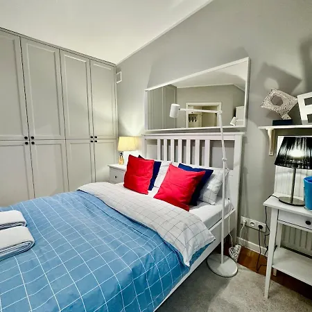 Apartment Before Making Request, Read My Profile Host At The Bottom Of Page # Smyk Wifi 1Gbs 70'Tv Max Disney Appletv Netflix